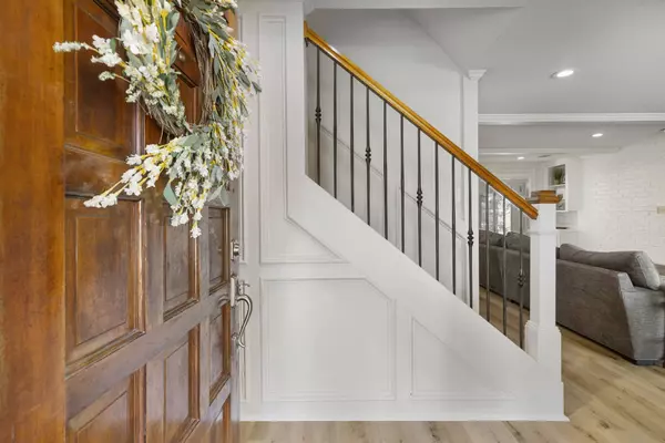 3 Green Blade LN, The Woodlands, TX 77380