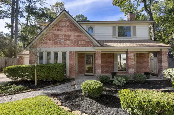 3 Green Blade LN, The Woodlands, TX 77380