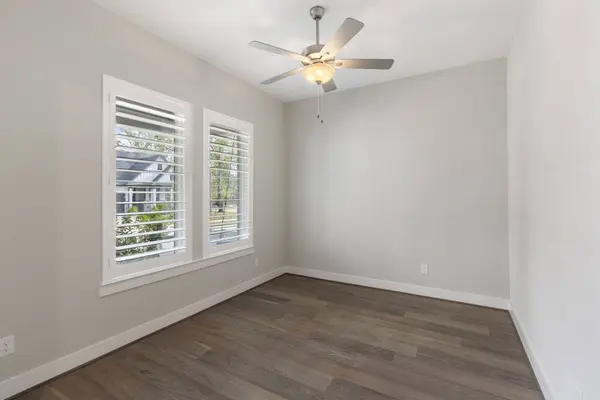 527 Knolly St ST, Montgomery, TX 77316