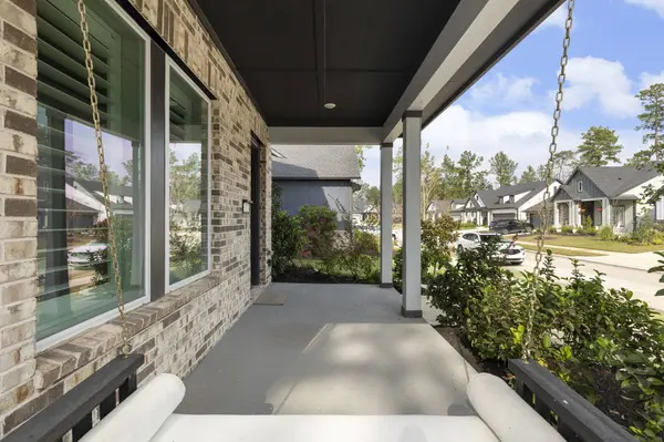 527 Knolly St ST, Montgomery, TX 77316