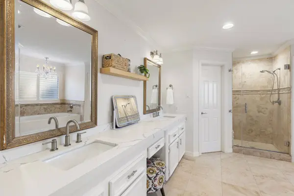 39 Watertree CT, The Woodlands, TX 77380