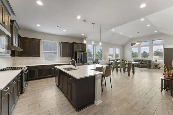 10473 Eastern Bluestar DR, Conroe, TX 77385