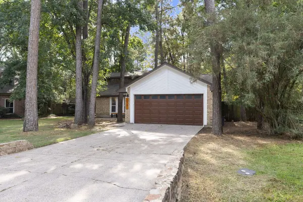 19 Tremont Woods CT, The Woodlands, TX 77381