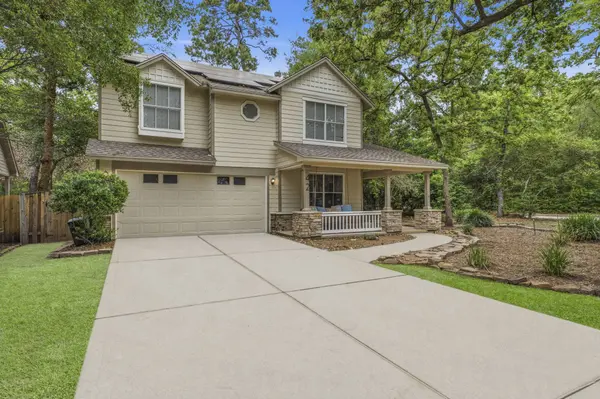 42 W Gaslight PL, The Woodlands, TX 77382