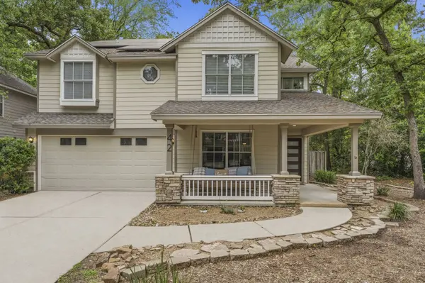 42 W Gaslight PL, The Woodlands, TX 77382