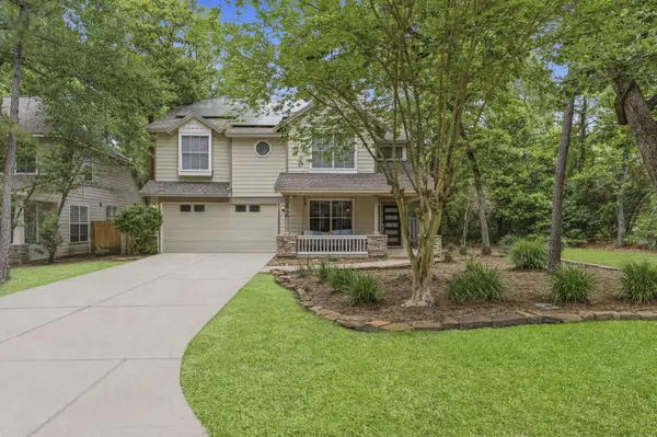 42 W Gaslight PL, The Woodlands, TX 77382
