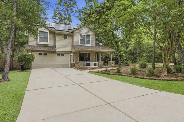 42 W Gaslight PL, The Woodlands, TX 77382