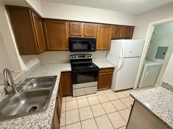 25144 Budde RD #7, Spring, TX 77380