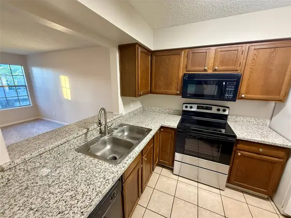 25144 Budde RD #7, Spring, TX 77380