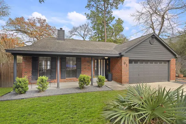 91 N Pathfinders CIR, The Woodlands, TX 77381