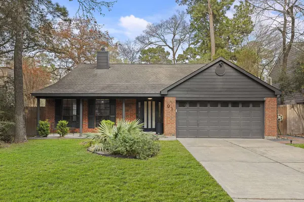 91 N Pathfinders CIR, The Woodlands, TX 77381
