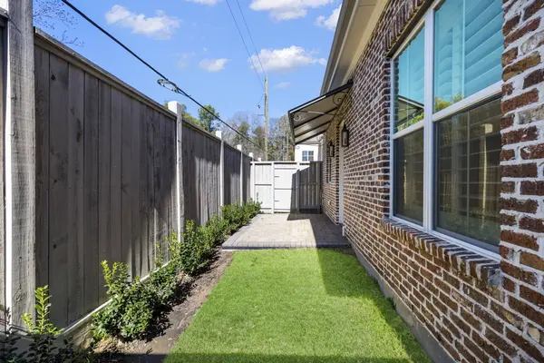 106 Magnolia Green ST, Shenandoah, TX 77384