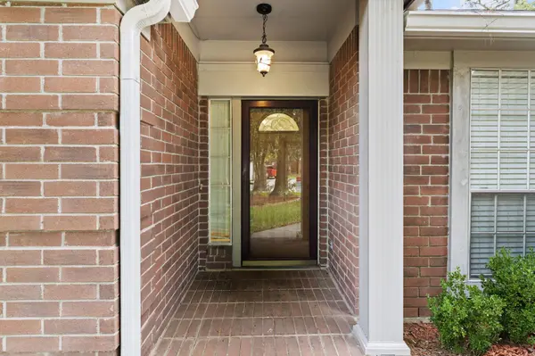 34 Evening Song CT, The Woodlands, TX 77380