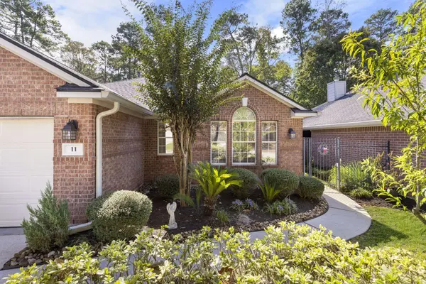 11 Hermit Thrush PL, The Woodlands, TX 77382
