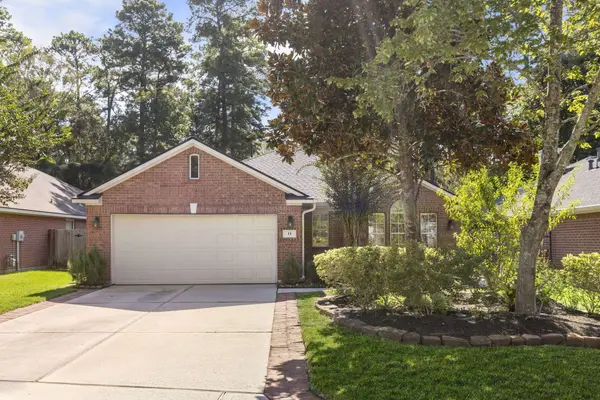 11 Hermit Thrush PL, The Woodlands, TX 77382