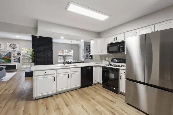 15 Green Slope PL, The Woodlands, TX 77381