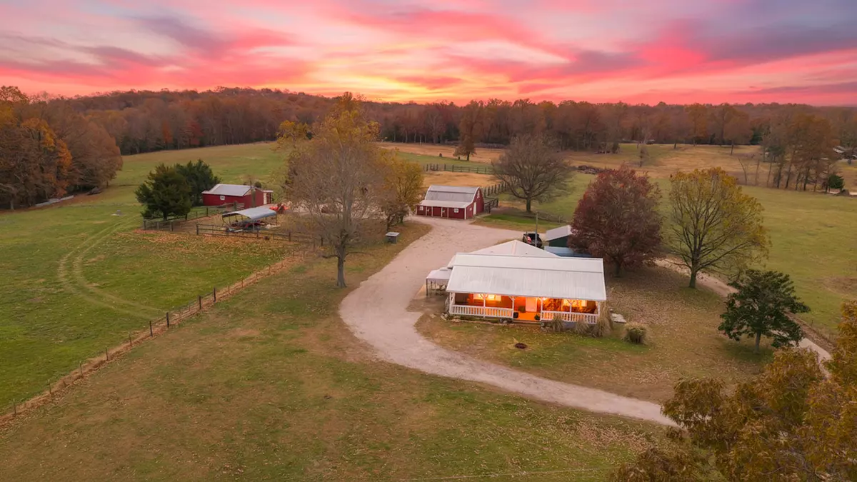 Country Home with Land in Fulton County 0