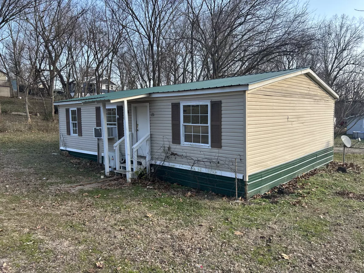 Mobile Home in Town in Fulton County3