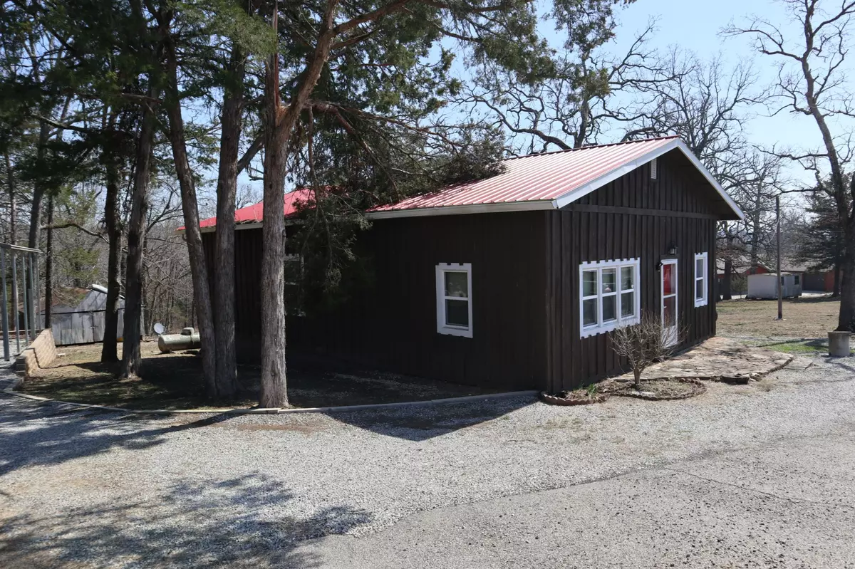 10447 Hwy 62 E Henderson Lakehouse (15)