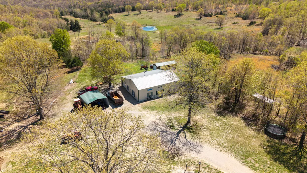 Farm for sale in West Plains0