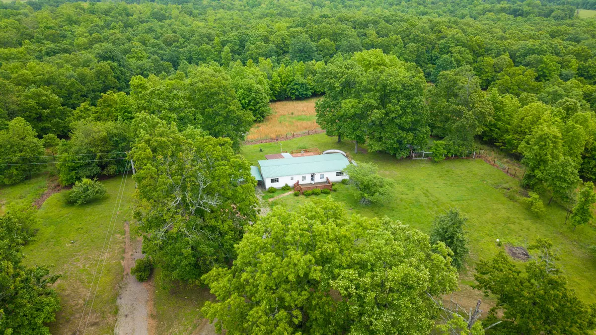 10 acre hobby farm043