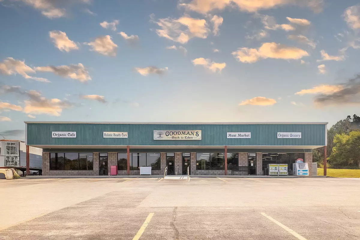 Commercial Property000