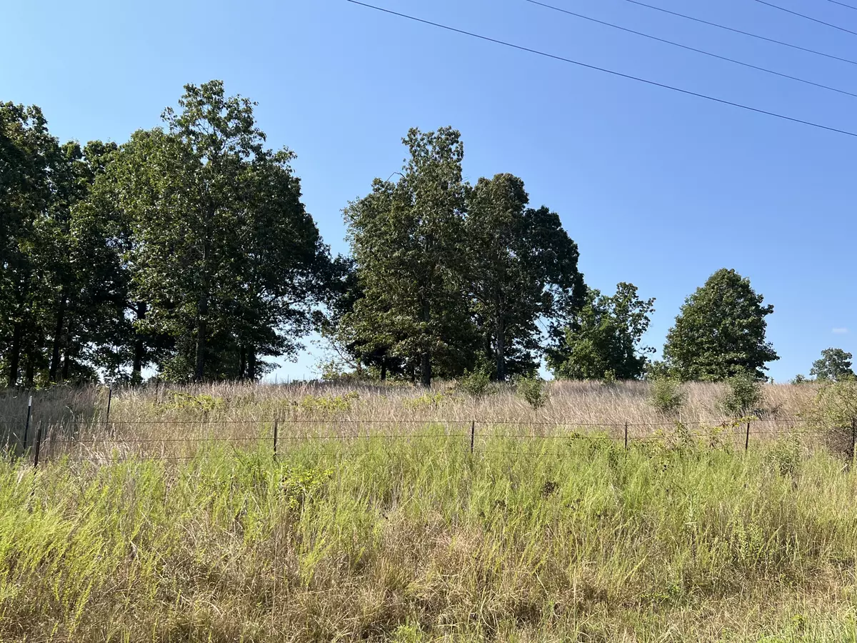 Acreage for sale in Koshkonong0