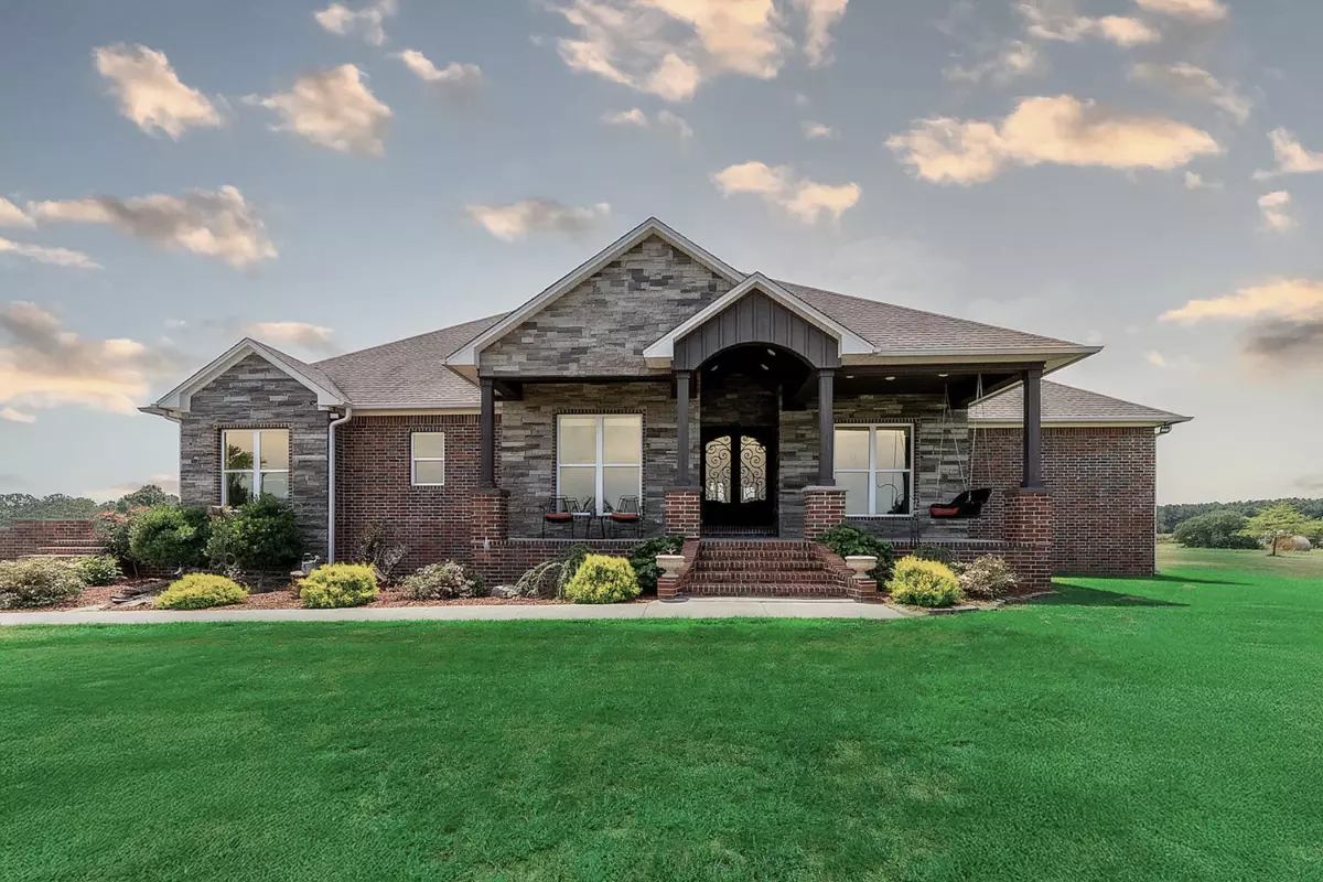 Modern Country Farm in the Arkansas Ozarks106