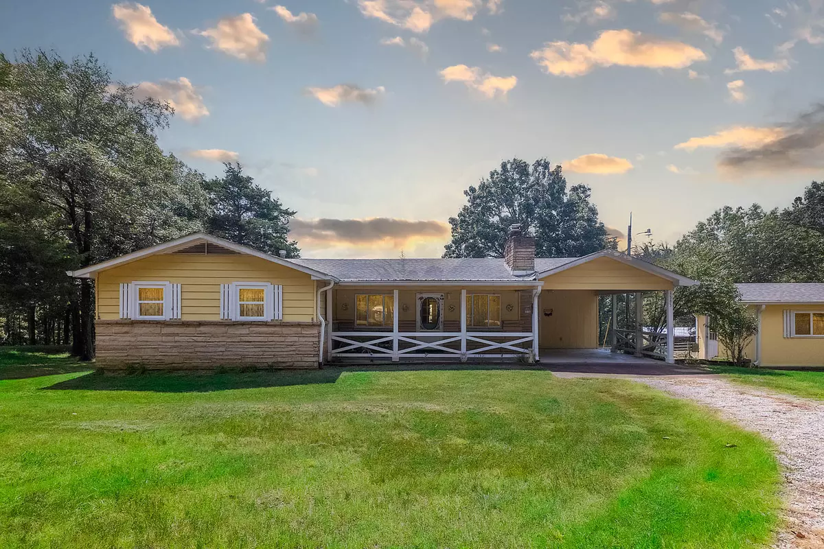 Country Home with Hunting Land 0