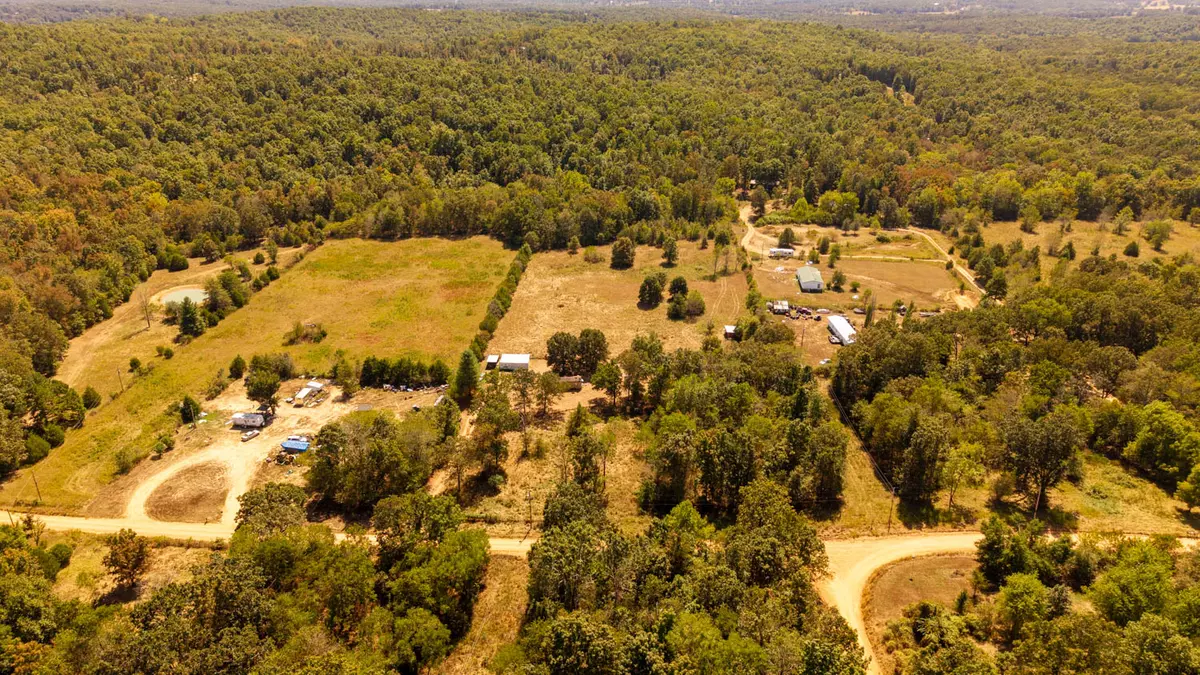 Homestead Off-Grid in the Missouri Ozarks 0