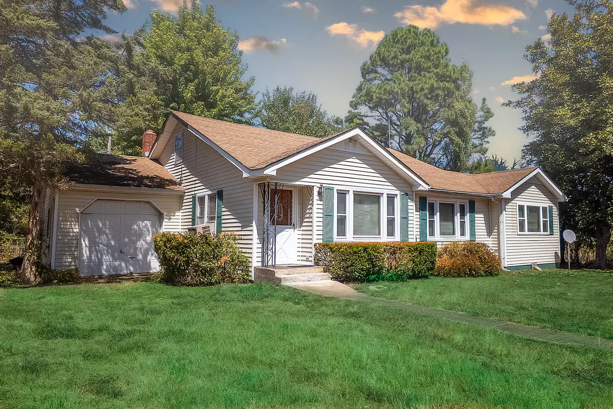 Country home in the missouri ozarks 0