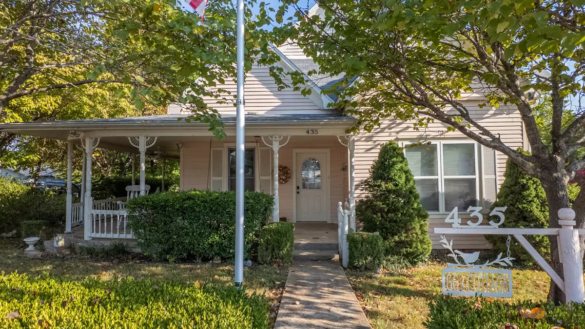 Historic Cottage in Fulton County1