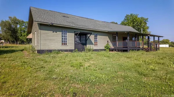 2516 US Highway 63, Hardy, AR 72542