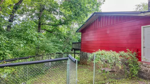 12 Riverbend Road, Mammoth Spring, AR 72554