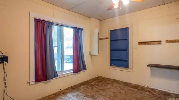 304 W Church Street, Salem, AR 72576