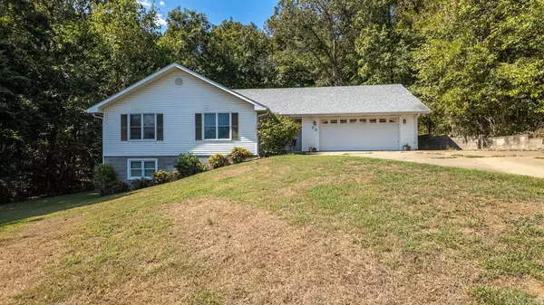 73 Cherokee Road, Cherokee Village, AR 72529