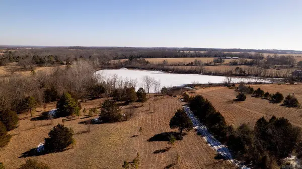 676 County Road 403, Alton, MO 65606