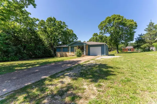 908 Manor Drive, Horseshoe Bend, AR 72512