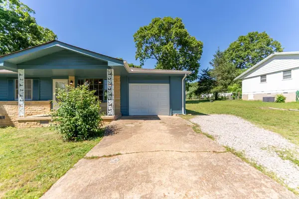 908 Manor Drive, Horseshoe Bend, AR 72512