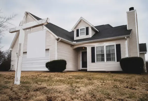 446 Airport Road, Thayer, MO 65791
