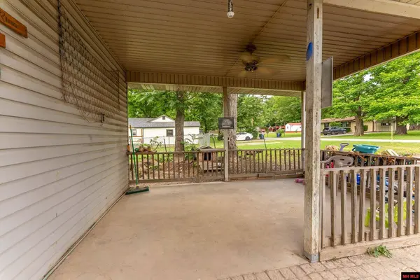 800 N WAVERLY ROAD, Mountain Home, AR 72576