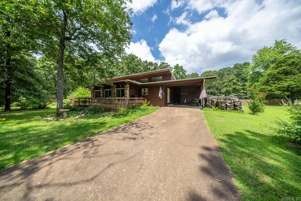 1 Patmos Drive, Cherokee Village, AR 72529