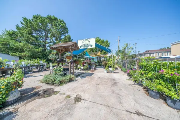 211 S Pickren Street, Salem, AR 72576