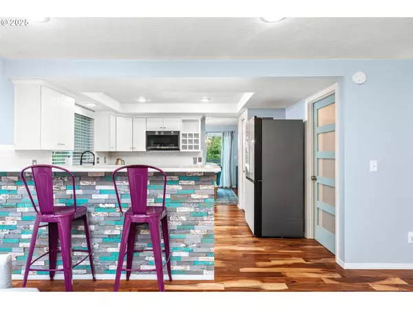 261 ASH ST, Lake Oswego, OR 97034