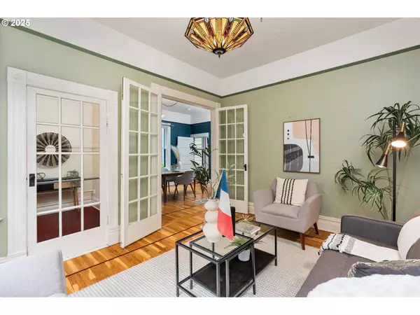 2664 NW THURMAN ST, Portland, OR 97210