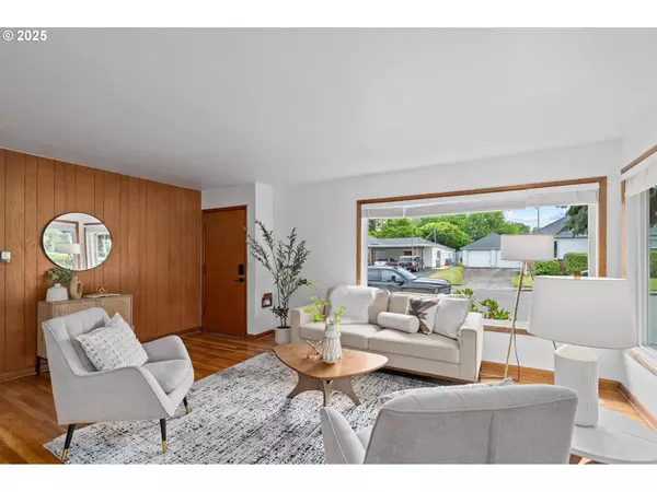 2915 SE MONROE ST, Milwaukie, OR 97222