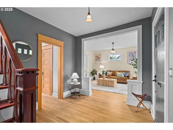 4326 NE 6TH AVE, Portland, OR 97211