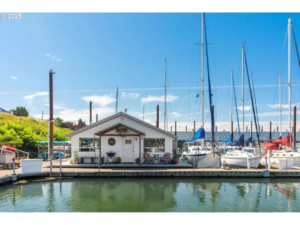 3737 NE Marine DR #4-01, Portland, OR 97211