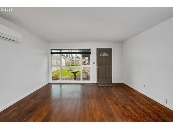 1903 SE 158TH AVE, Portland, OR 97233
