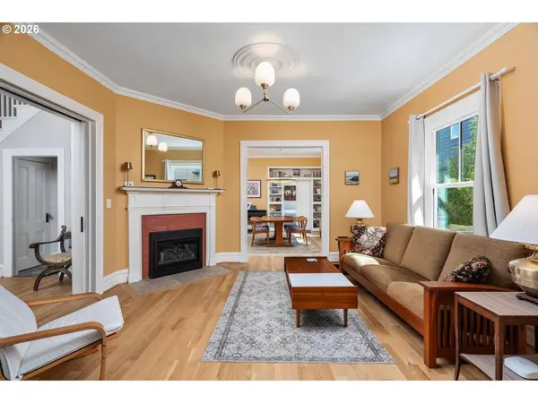 2414 SE 30TH AVE, Portland, OR 97214